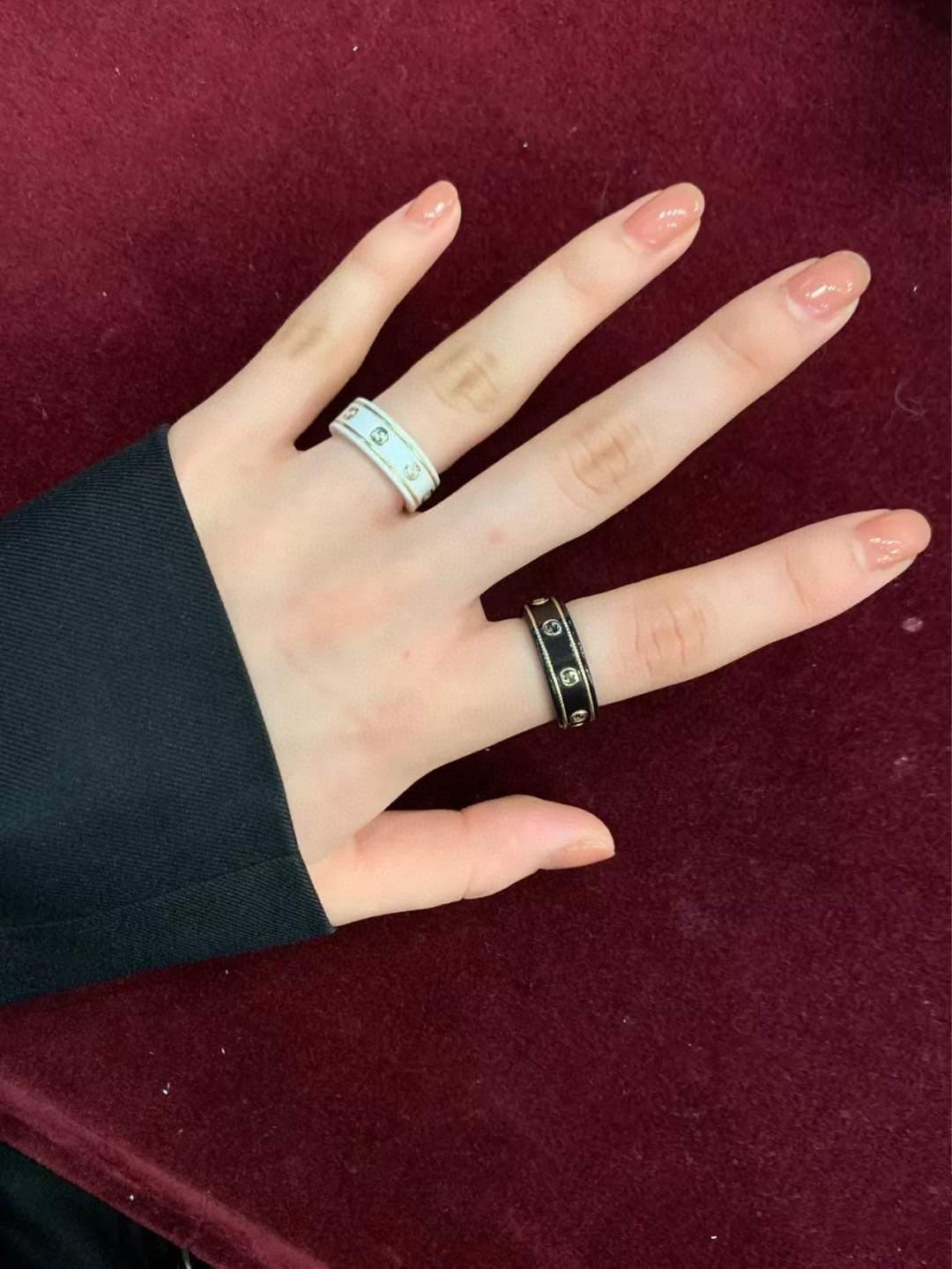 18K Double Gucci Interlocking Gucci Icon White Zirconia Ring