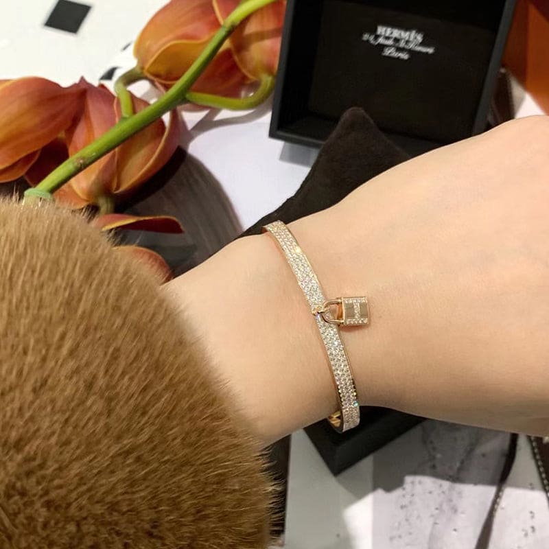18K Kelly Clochette Diamond Hermes Bracelet