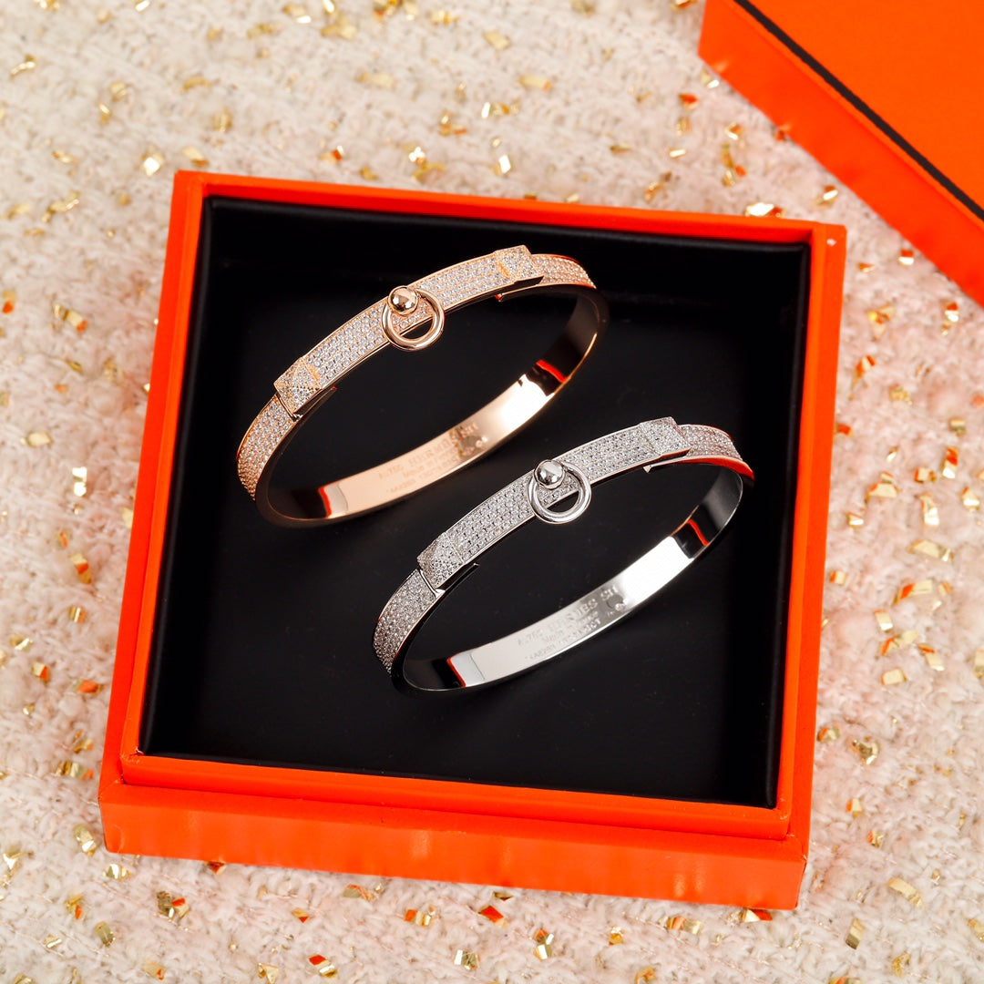 18K Collier De Chien Diamond Hermes Bracelet