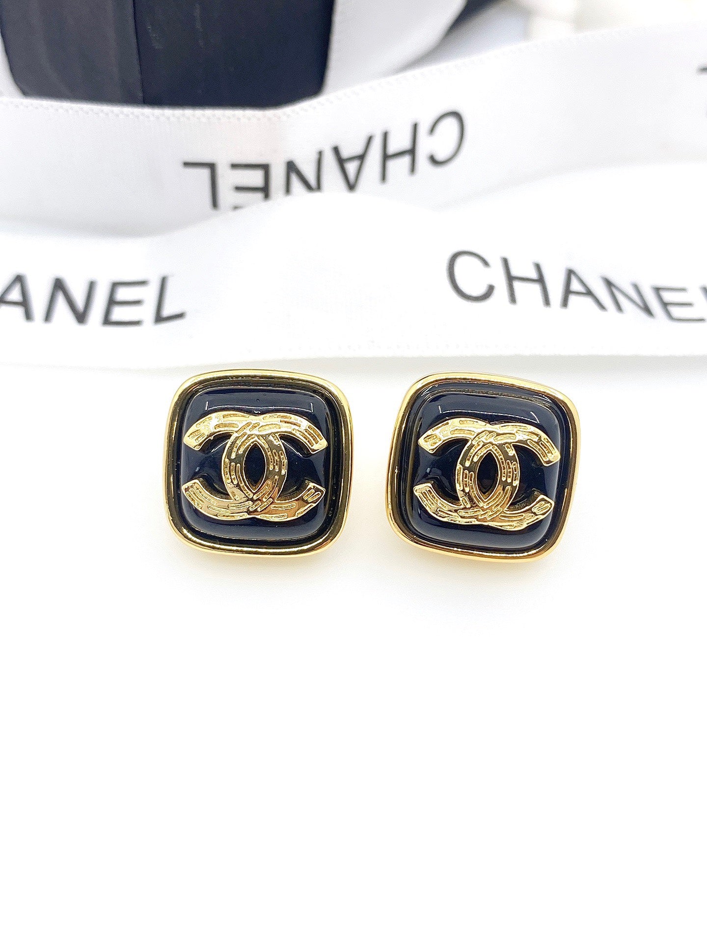 18K  Chanel Square Resin Earrings