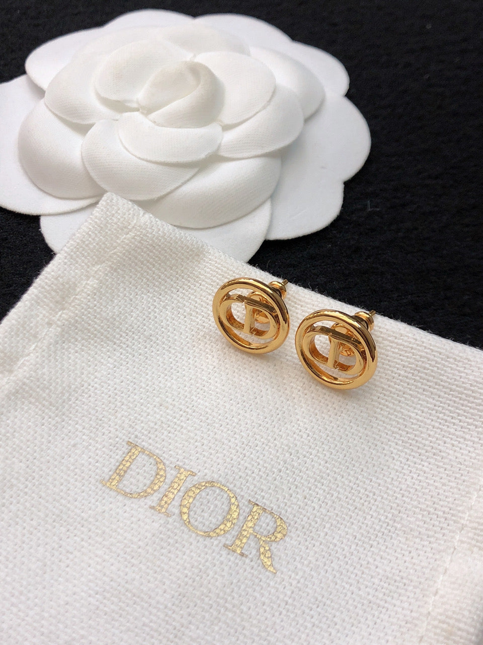 18K Dior 30 Montaigne Earrings
