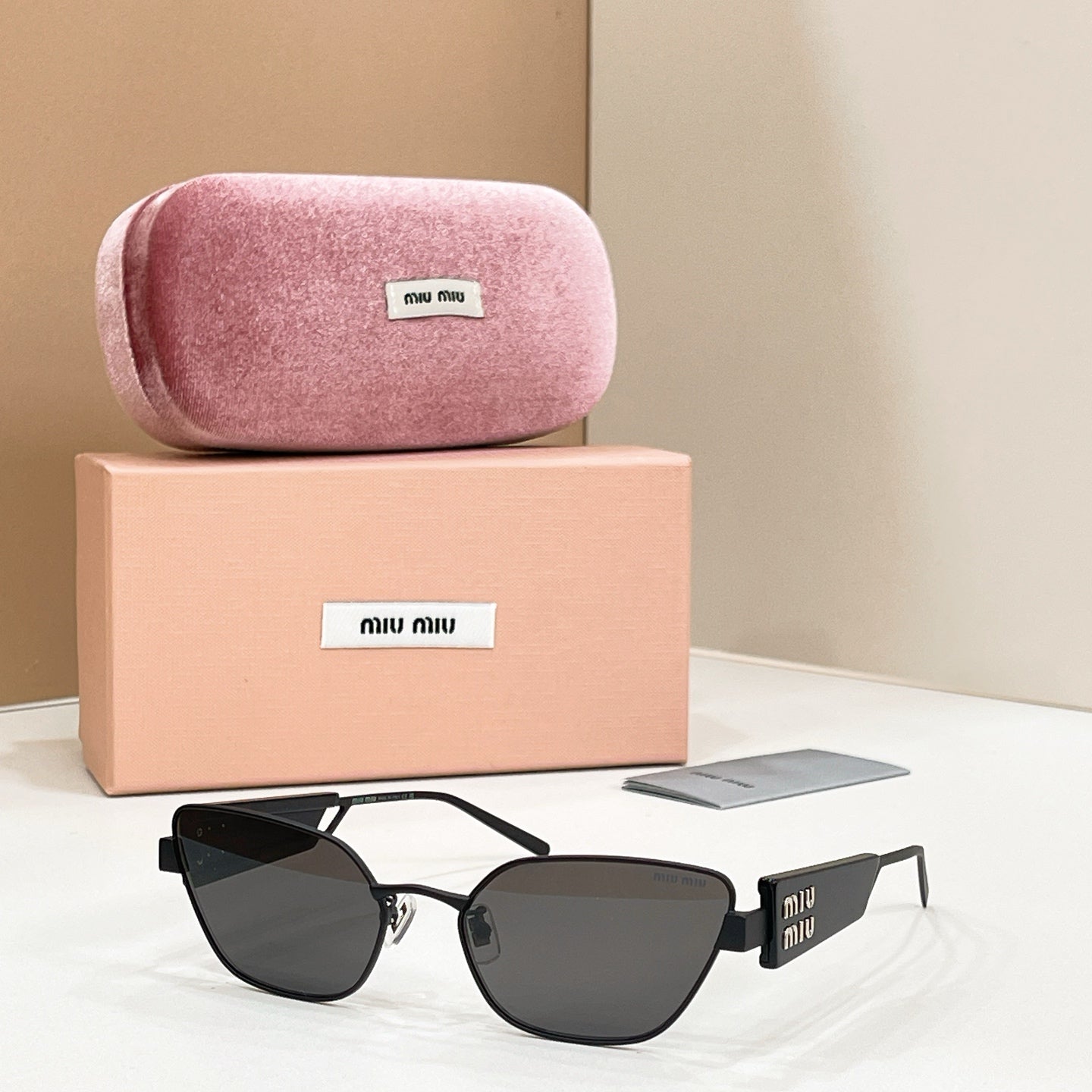 MiuMiu Sunglasses-SMU 65WS